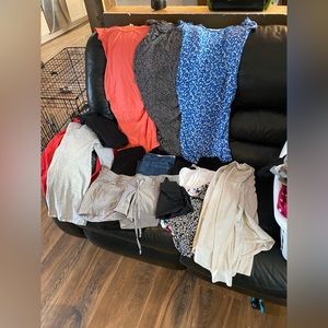 Ladies Maternity Clothing Lot